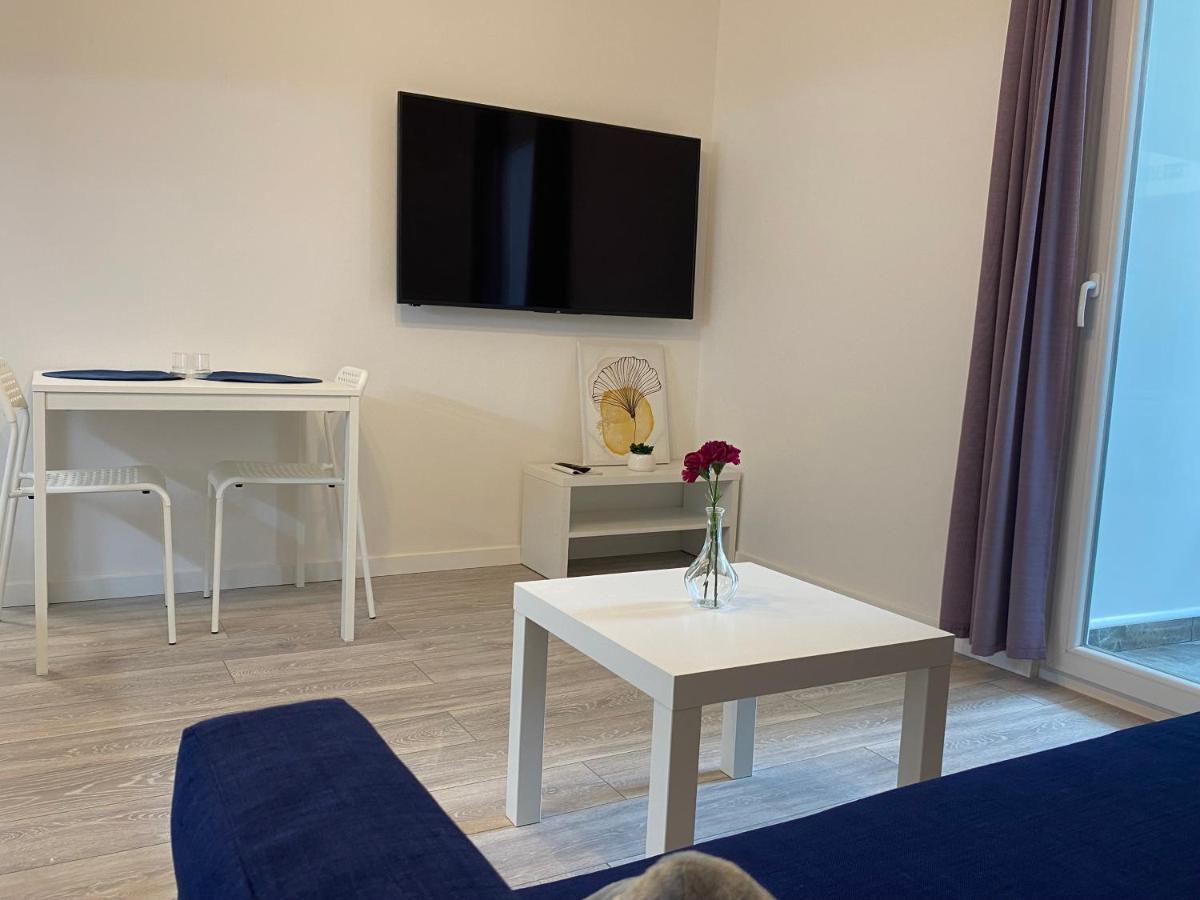 Apartments Ena Kaštela エクステリア 写真